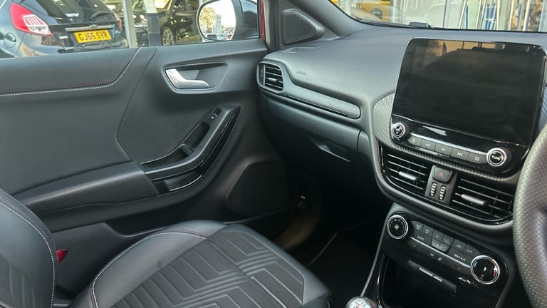 2023 Ford Puma 1.0 EcoBoost Hybrid mHEV Vivid Ruby Edition 5dr HATCHBACK PETROL Manual