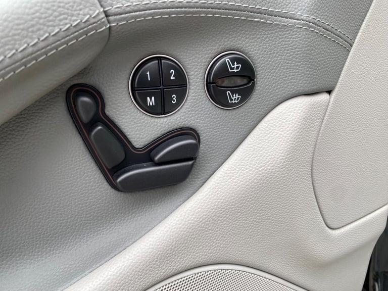 2005 Mercedes-Benz SL 5.0 SL500 2dr CONVERTIBLE Petrol Automatic