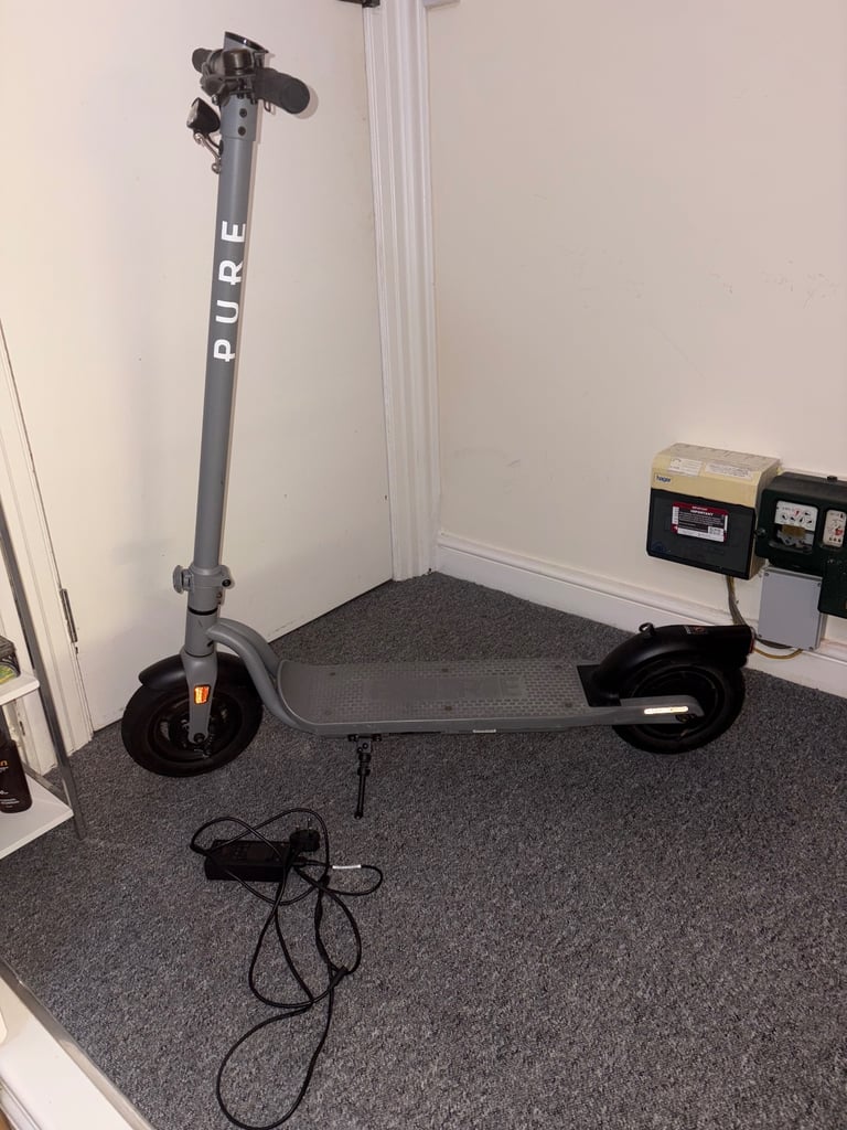 Pure Grey E-Scooter 