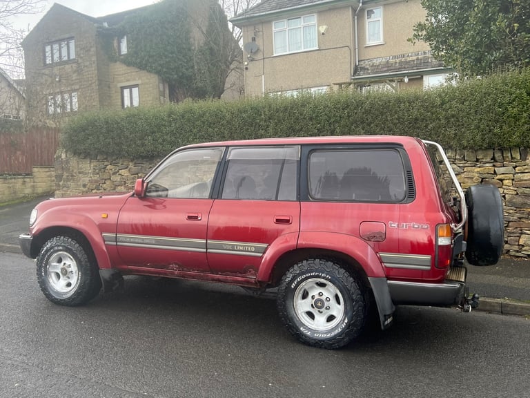 TOYOTA LAND CRUISER AMAZON VX LIMITED 4.2TD AUTO 4X4 RED