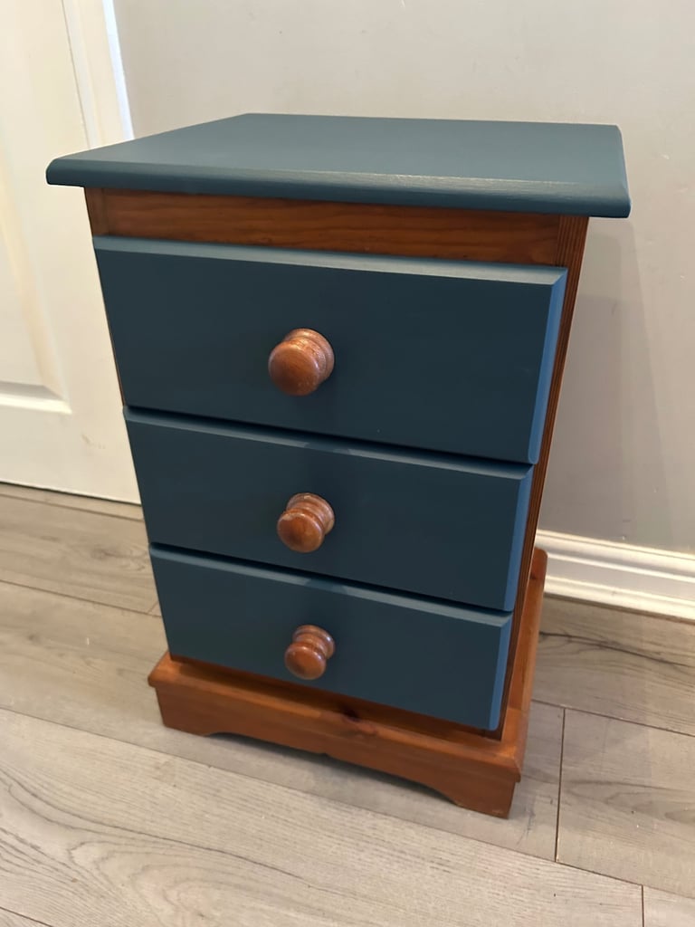 Single pine bedside drawers 