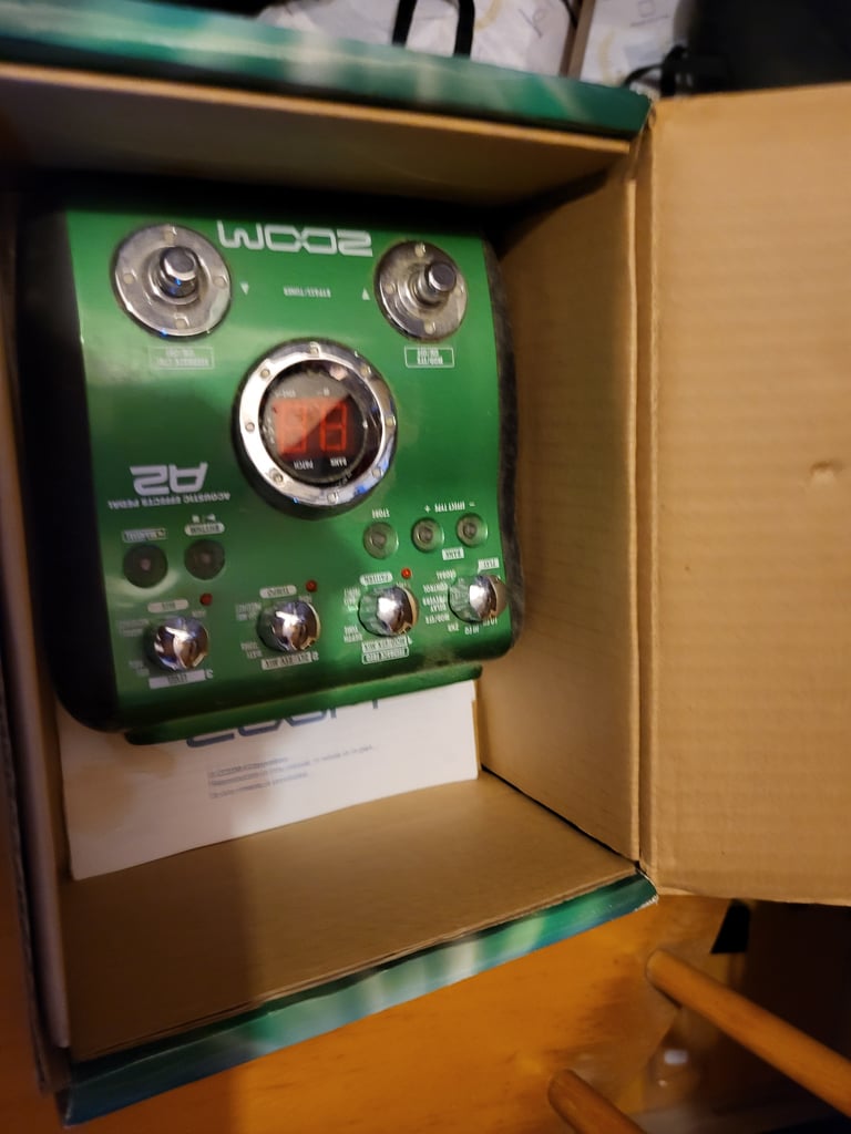 Bargain! Zoom A2 Acoustic Effects Performance  Pedal. Boxed, Barely Used