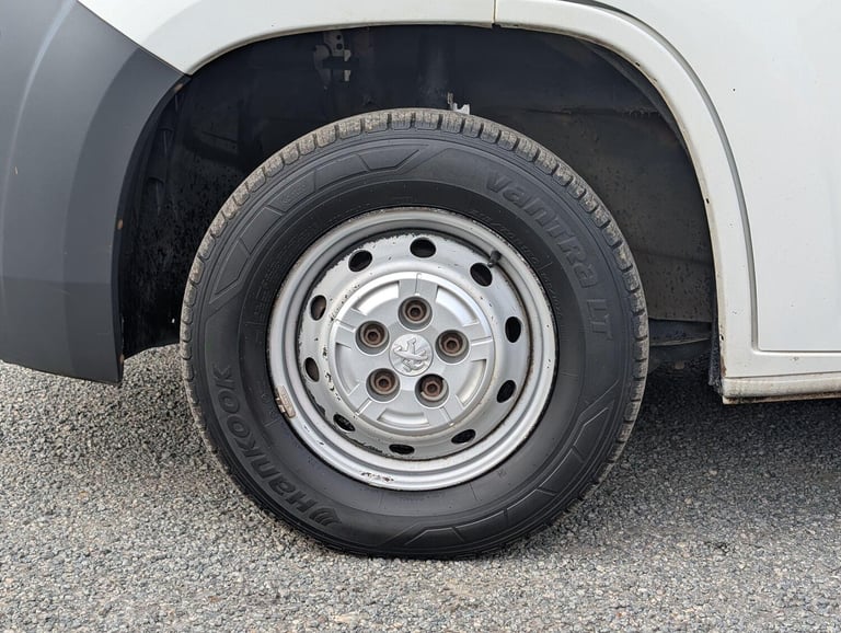 2017 Peugeot Boxer 2.0 BlueHDi H2 Professional Van 130ps PANEL VAN DIESEL Manual