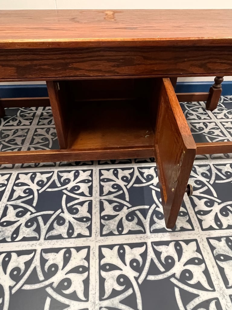 Large Vintage Solid Oak Old Charm Coffee Table