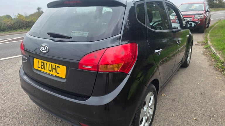 2011 Kia Venga 1.6 3 5dr Auto HATCHBACK Petrol Automatic