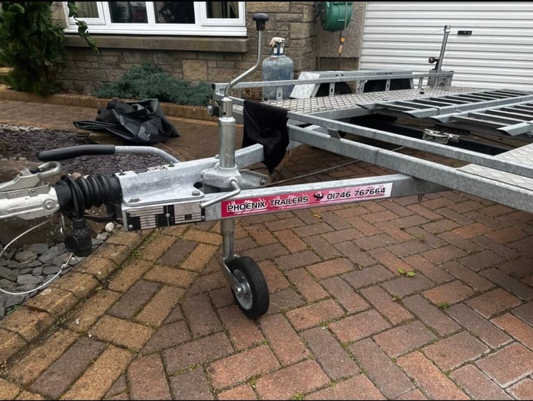 Phoenix Smart Trailer Car Transporter Twin Braked Axle with 2 Meter Ladder Ramps 2000 kgs Gross