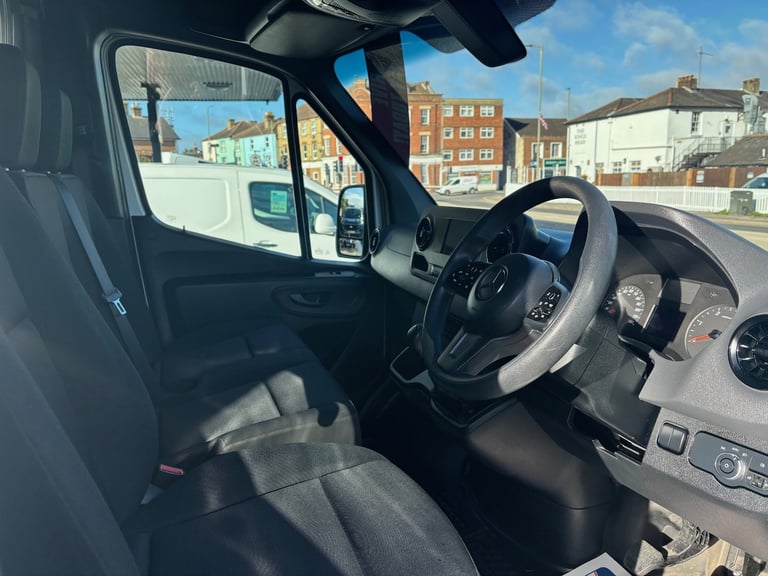 2022 Mercedes-Benz Sprinter 2.0 215 CDI Pure FWD L2 H1 150 bhp  ** Sameday Driveaway ** PANEL VAN...