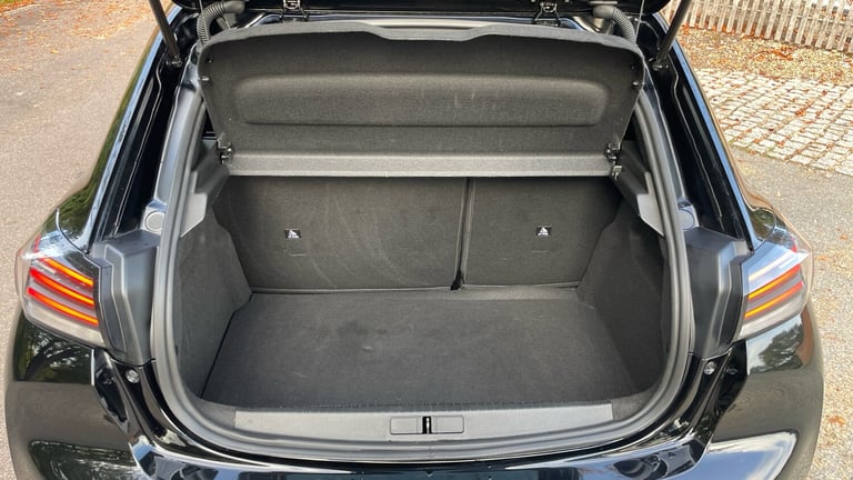 2024 Peugeot 208 1.2 PureTech Allure Hatchback 5dr Petrol Manual Euro 6 (s/s) (100 ps) Hatchback ...