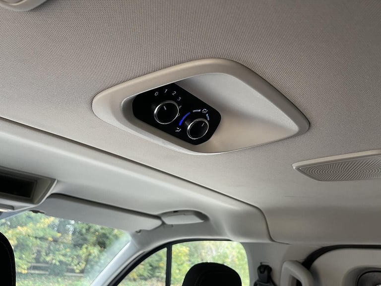 2020 Ford Tourneo Custom 2.0 320 EcoBlue Titanium Auto L2 Euro 6 (s/s) 5dr MPV Diesel Automatic