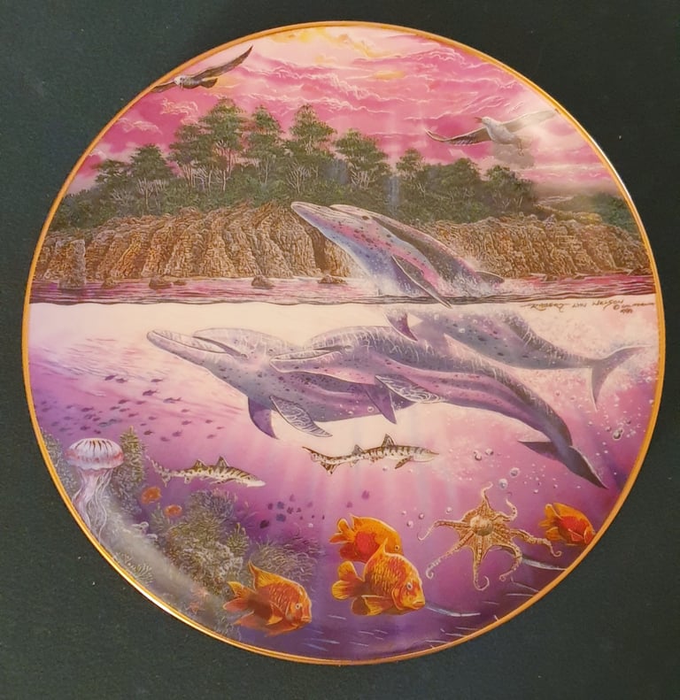 Collection of 4 Danbury Mint Underwater Paradise plates - boxed with stands