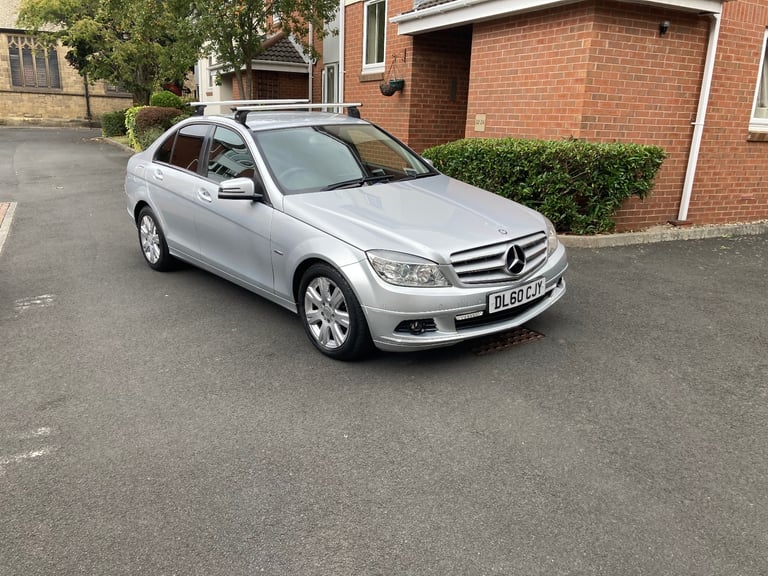 image for MERCEDES BENZ C200 EXCECUTIVE SE CDI AUTOMATIC