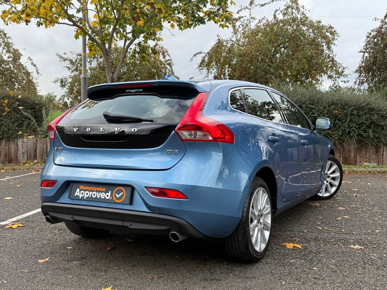 2014 Volvo V40 D3 SE Lux Nav 5dr HATCHBACK Diesel Manual