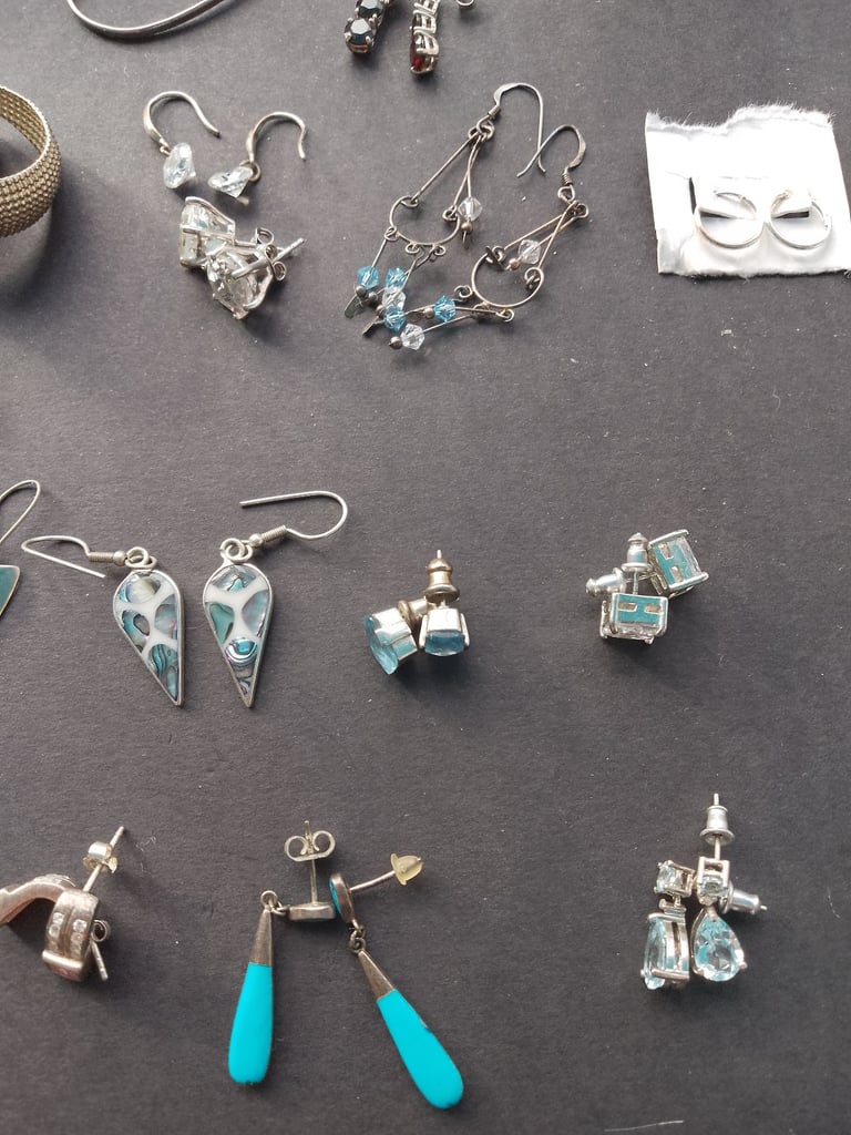 Job lot of 925 silver earrings 