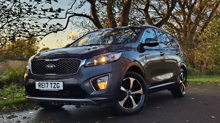2017 Kia Sorento 2.2CRDi KX-2, long mot, All wheel drive, lots just spent, driving well