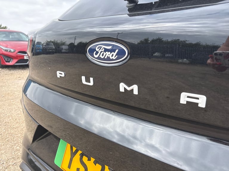 2025 Ford Puma Puma Gen-E Premium 5 Door 43 kWh Standard Range 1 Speed Automatic 5 Door ELECTRIC ...