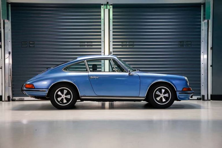  Porsche 911 911 2.4S Coupe Manual  Manual