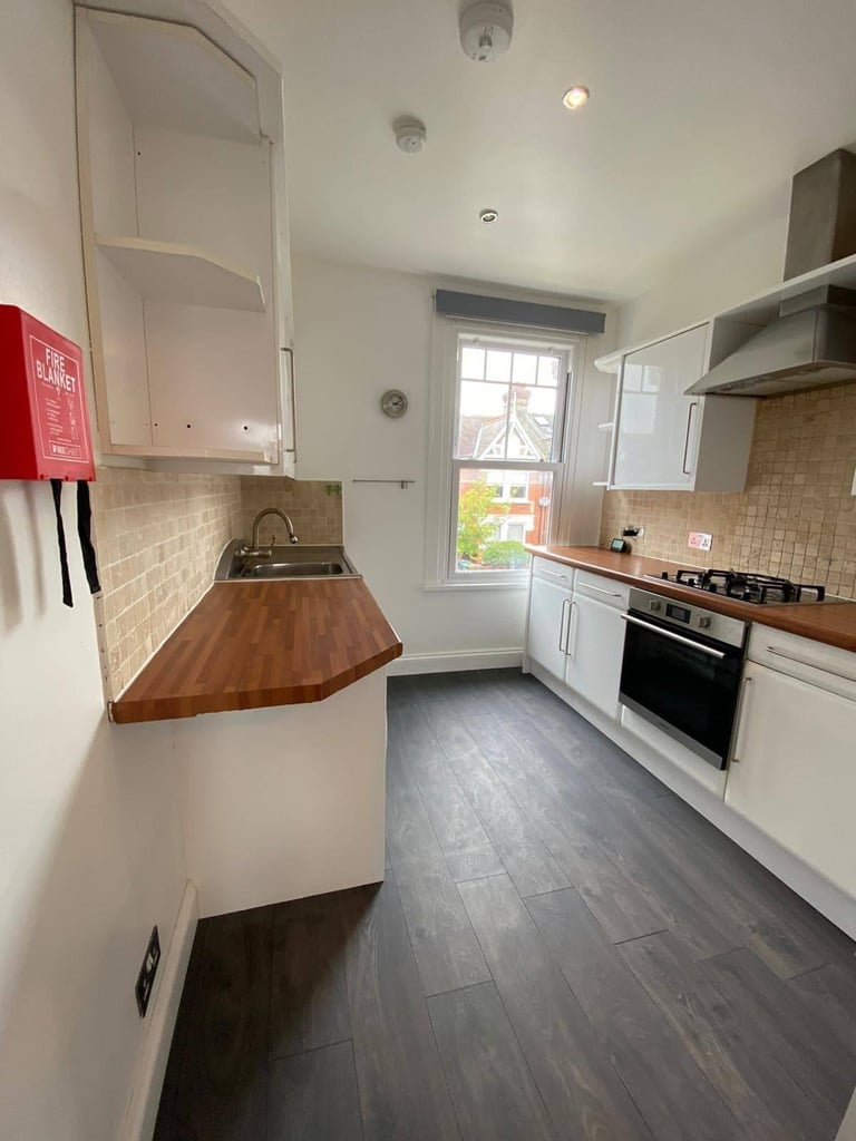 image for 1 BEDROOM GARDEN PROPERTY TO RENT IN CHINGFORD IN EXCELLENT LOCATION!