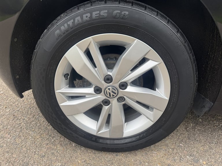 VOLKSWAGEN POLO 1.0 SE 2018