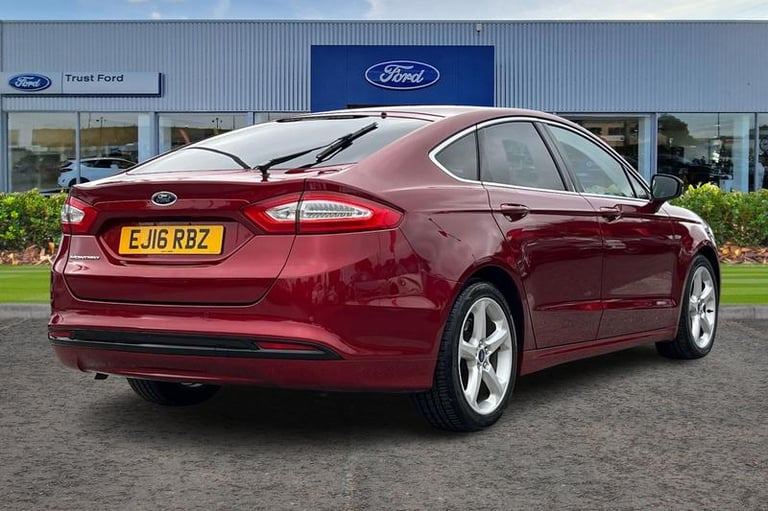 2016 Ford Mondeo 2.0 TDCi Titanium 5dr ** Sync 2 - Bluetooth / USB Connection ** Manual Hatchback...