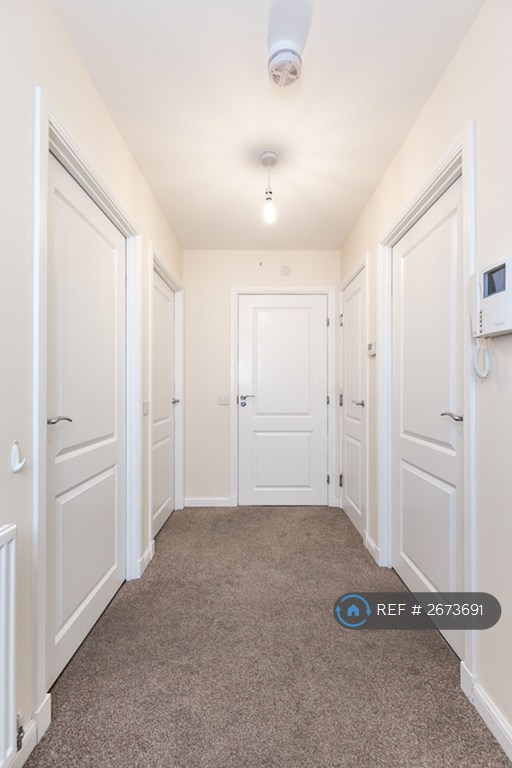 2 bedroom flat in Burnside Road, Dyce, Aberdeen, AB21 (2 bed) (#2673691)