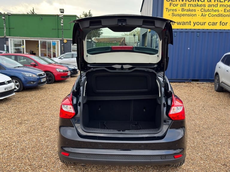2014 Ford Focus 1.0 125 EcoBoost Titanium 5dr HATCHBACK PETROL Manual