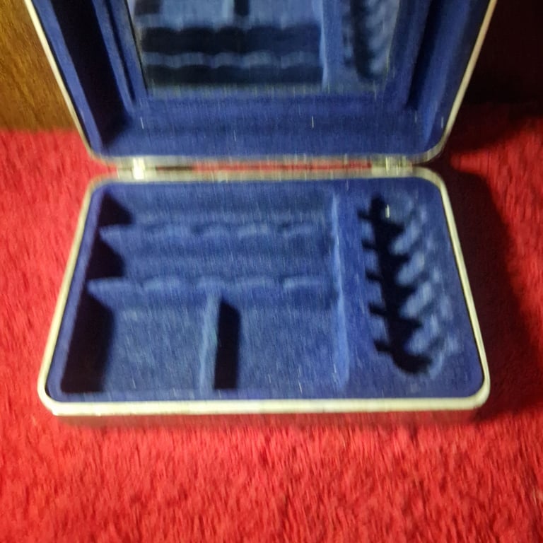 Vintage Blue Velvet Lined Jewellery Storage Case – Silver Tone, Made in Japan