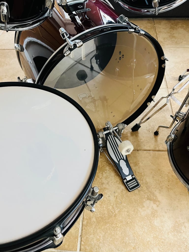 Mapex Tornado Drum kit - like new
