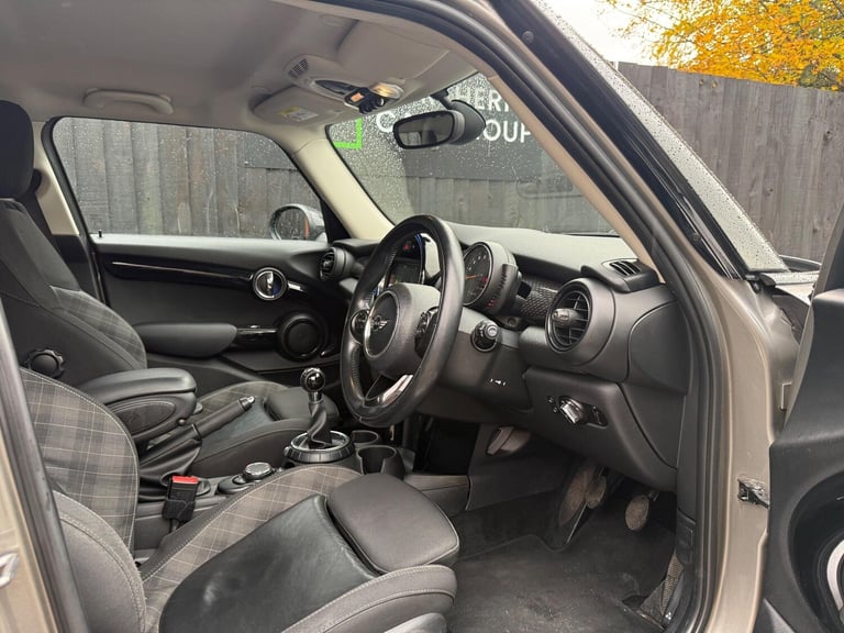 2016 MINI Hatch 2.0 Cooper SD Euro 6 (s/s) 5dr HATCHBACK Diesel Manual