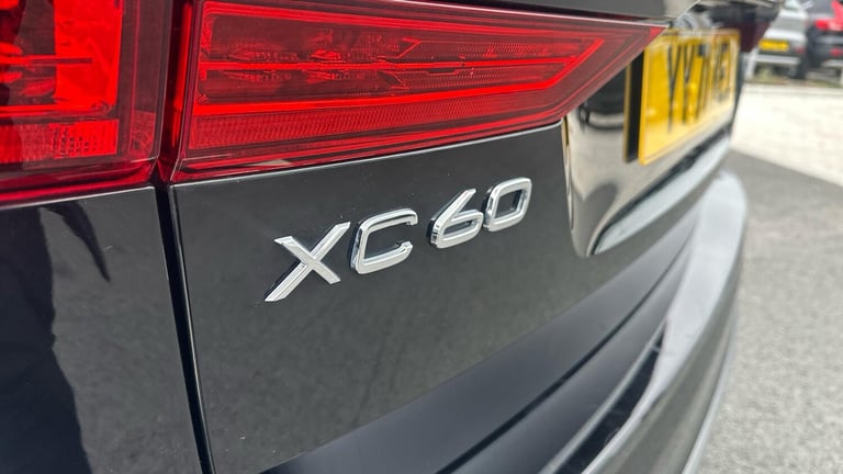 2021 Volvo XC60 2.0 B5P Inscription 5dr AWD Geartronic ESTATE PETROL Automatic