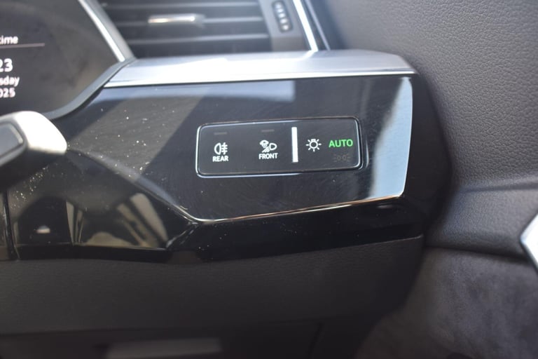 2021 Audi e-tron 55 Launch Edition Sportback Auto quattro 5dr 95kWh ESTATE Electric Automatic