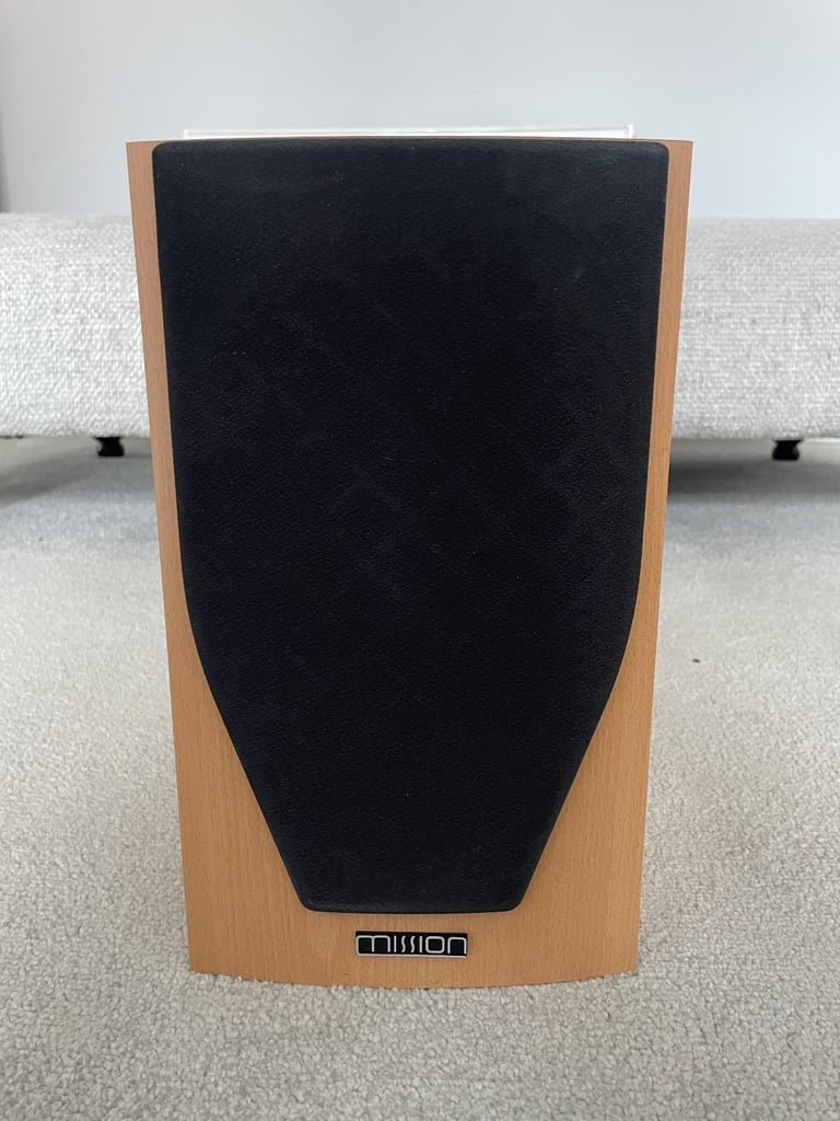 Mission m71i  Mission M71i Bookshelf Speakers classic beech - pair - Brand New in Box