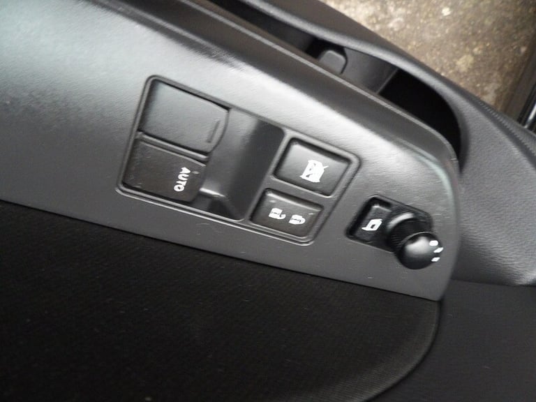 2013 Suzuki Swift 1.6 Sport 3dr HATCHBACK PETROL Manual