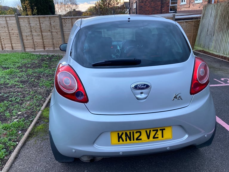 Ford, KA, Hatchback, 2012, Manual, 1242 (cc), 3 doors