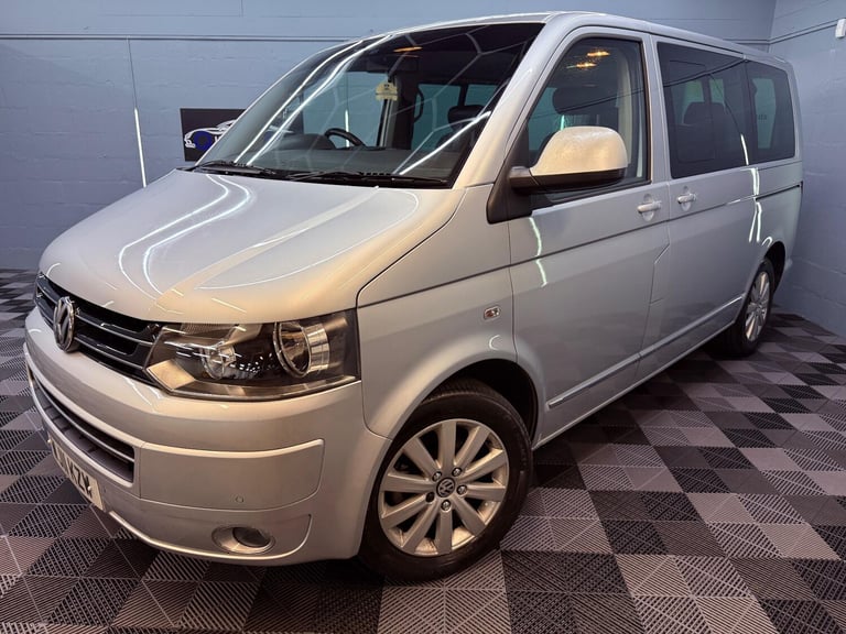 2011 Volkswagen Caravelle 2.0 TDI Executive DSG Euro 5 5dr MPV Diesel Automatic
