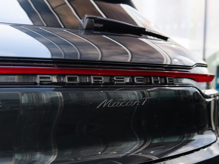 2022 Porsche Macan 2.0T T SUV 5dr Petrol PDK 4WD Euro 6 (s/s) (265 ps) Petrol