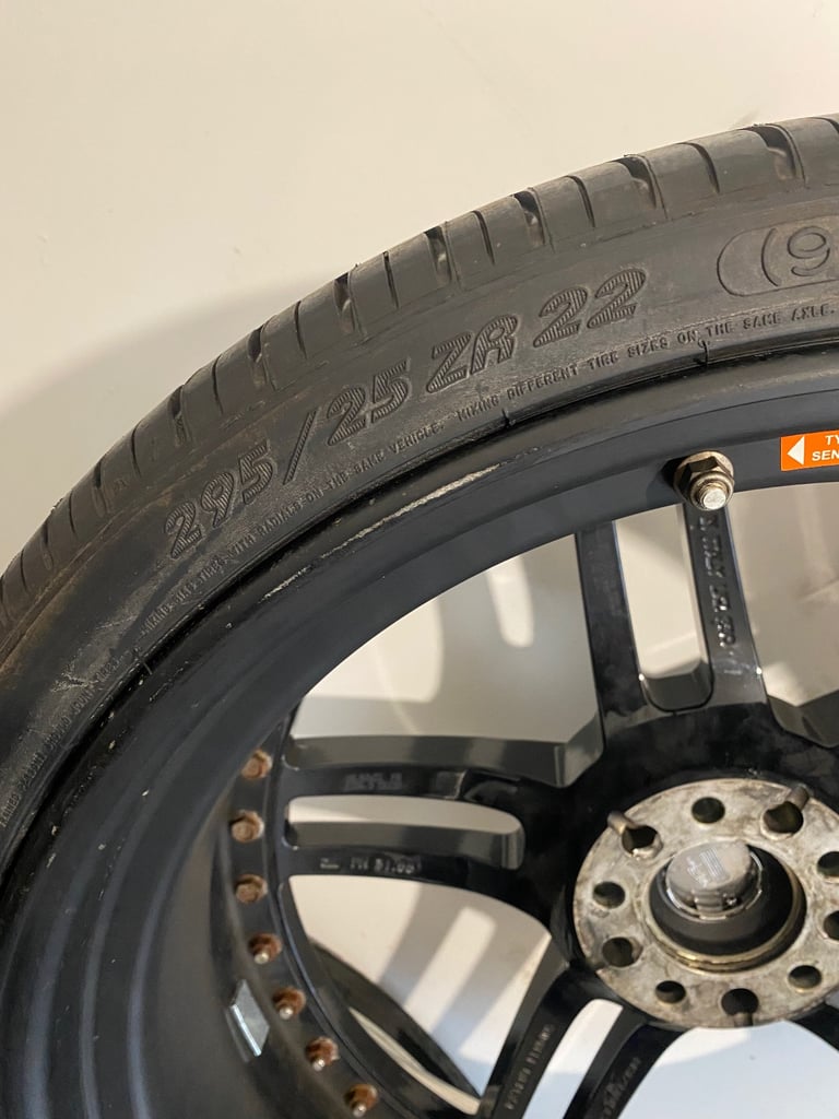 295/25/r22 tyres matching tyres pilot sport