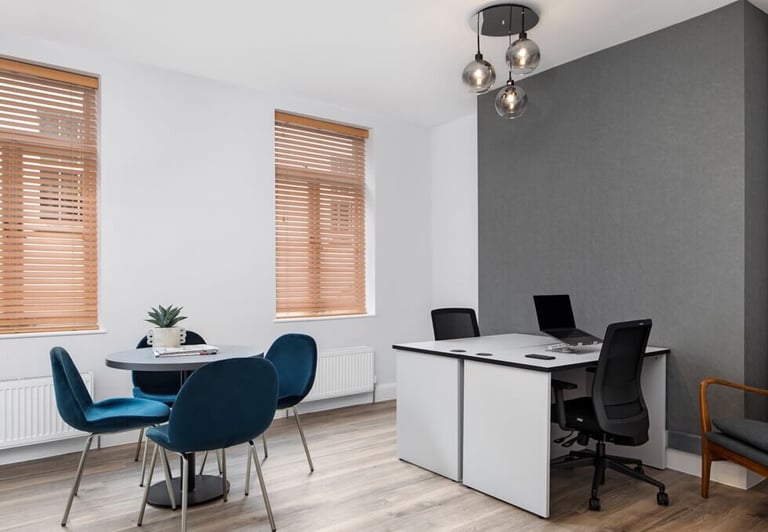 Furnished offices to rent in *Fitzrovia*. Office Spaces for 2 to 25 desks W1