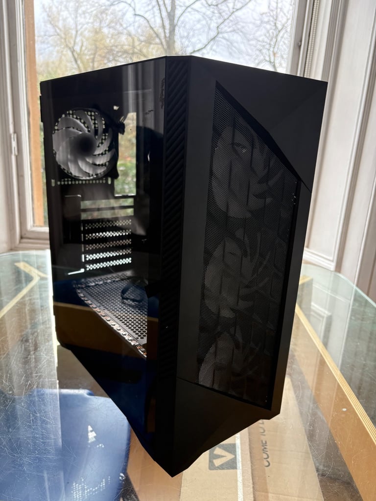 VIDA Typhoon – ATX Gaming Case, Mesh Front, Tempered Glass Side, 4×120 mm ARGB F