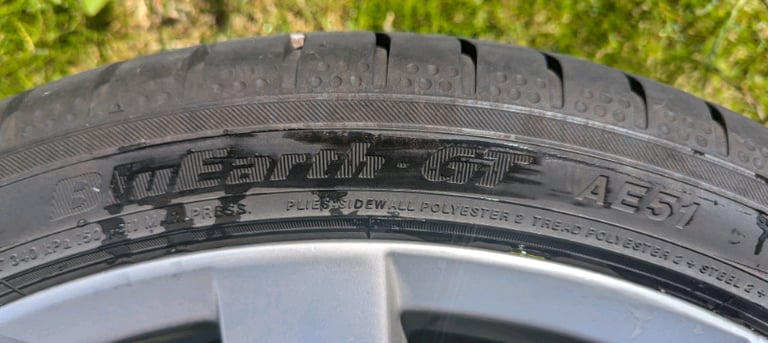 Genuine VW 19" Lugano alloy complete with Yokohama Tyre
