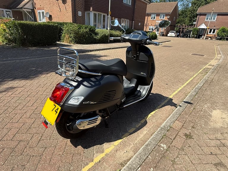 2024 Vespa GTS 125 Supertech - 74 Plate - 190 miles from new