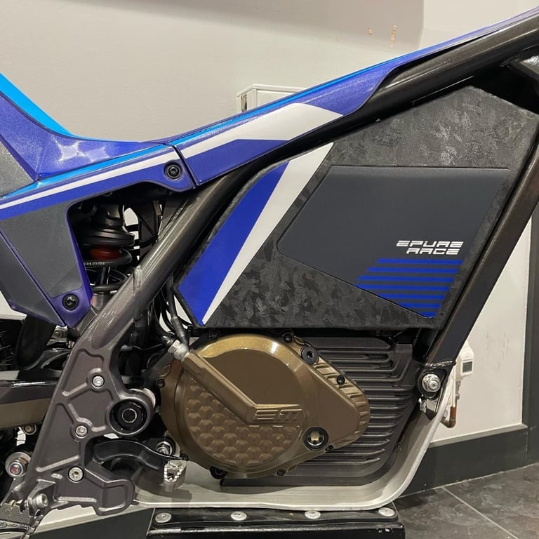 2025 EM EPURE RACE 2.5kWh **EX-DEMO** USED TRIALS BIKE