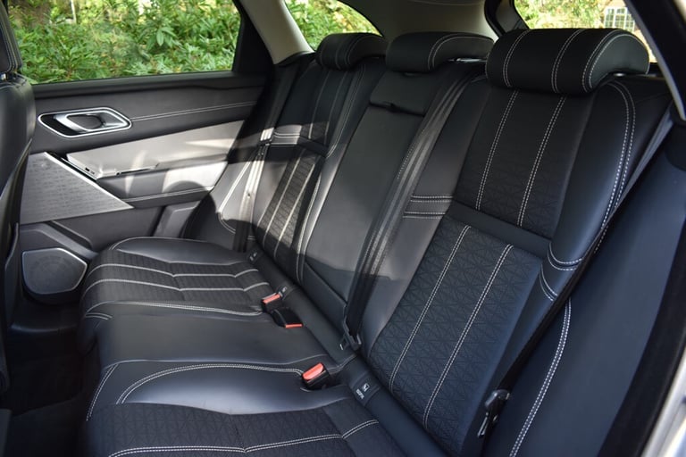 2017 Land Rover Range Rover Velar HSE+MEGA SPECIFICATION!!! Estate Diesel Automatic