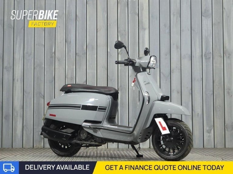 image for 2022 72 LAMBRETTA V125 SPECIAL