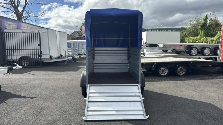 BRAND NEW 5ft x 4ft SINGLE AXLE DOUBLE BROADSIDE TRAILER WITH 80CM FRAME AND COVER 750KG