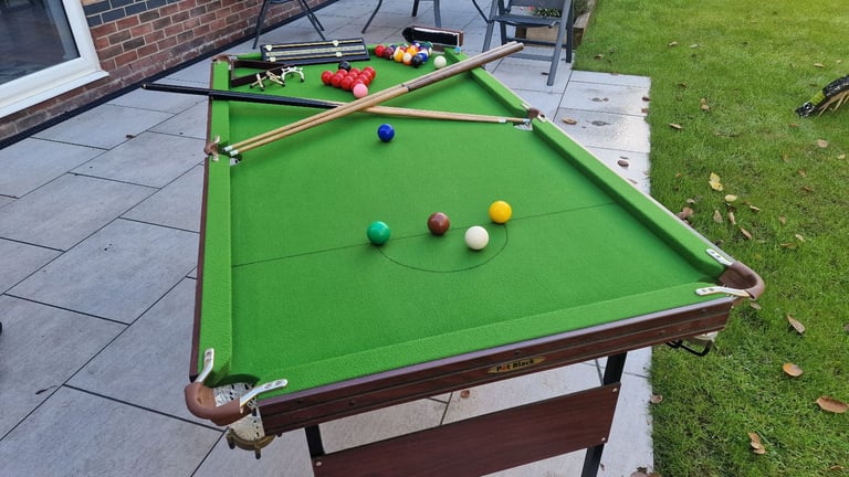 6ft foldable Snooker table, collection only