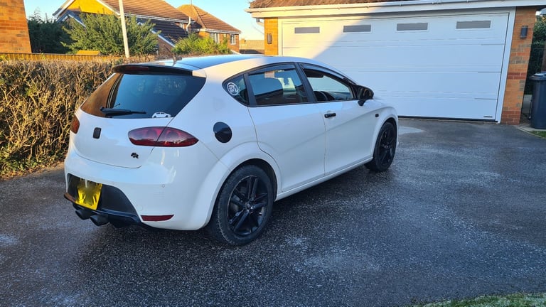 2010 seat leon fr 2.0 tsi turbo petrol MOT may 2026 