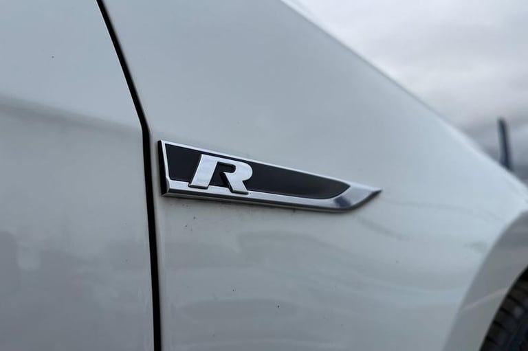 2019 Volkswagen Golf 2.0 TSI R Hatchback 5dr Petrol DSG 4Motion Euro 6 (s/s) (300 ps) Automatic H...