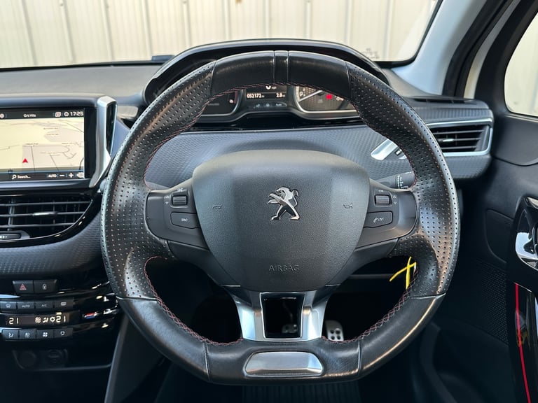 2018 67 PEUGEOT 2008 1.6 HDI GT LINE TURBO DIESEL * SATNAV * PAN ROOF * WHITE