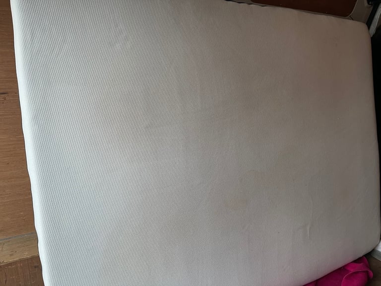 Emma kingsize mattress £70 delivered