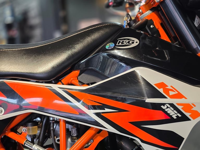 2015 KTM 690 SMC SUPER MOTO EXTRA'S 10,000 MILE'S 